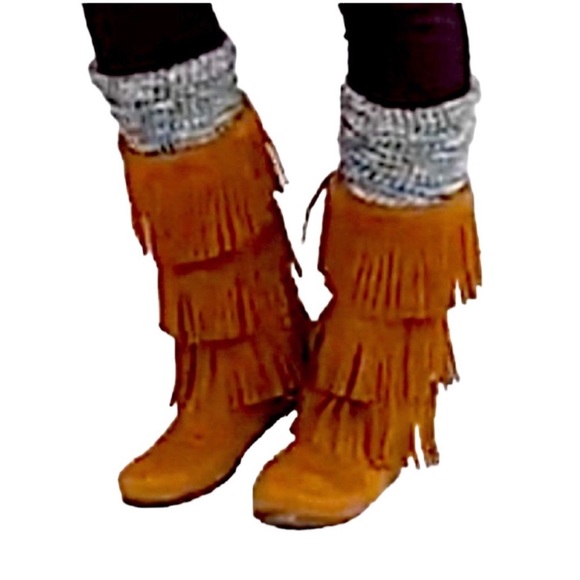 Minnetonka Womens Three Layer Fringe Suede Moccasin Boots - Picture 1 of 8
